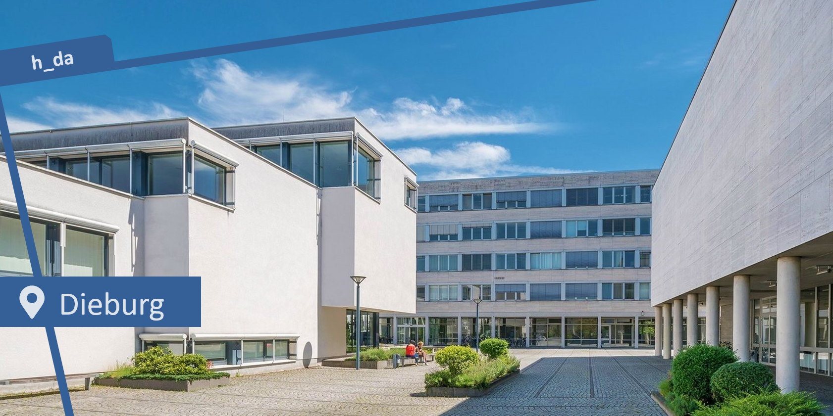 Bibliothek, Verwaltungsgebäude und Aula der Hochschule Darmstadt auf dem Campus in Dieburg